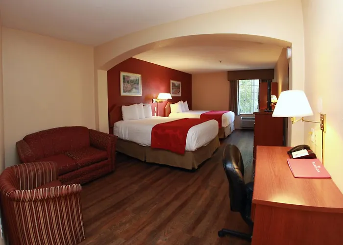 Ramada By Wyndham Fresno Northwest