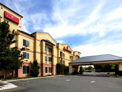 Ramada By Wyndham Northwest Fresno