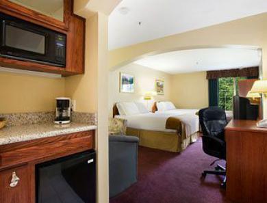 Ramada By Wyndham Northwest Hotel 3*