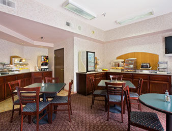 Hotel Ramada By Wyndham Northwest 3*